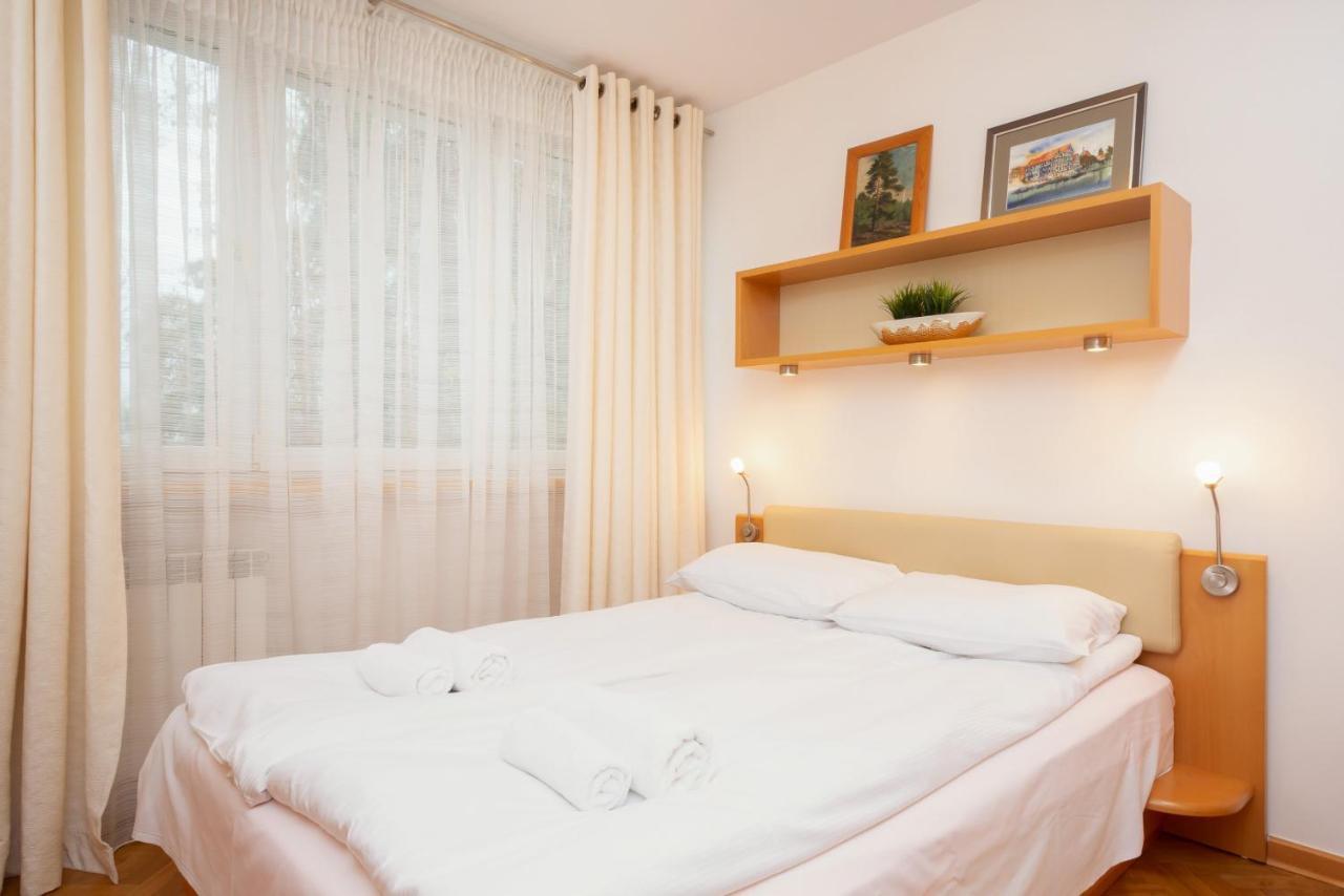 Two-Bedroom Family Apartment Esperanto Next To Klif By Noclegi Renters Warszawa Eksteriør bilde